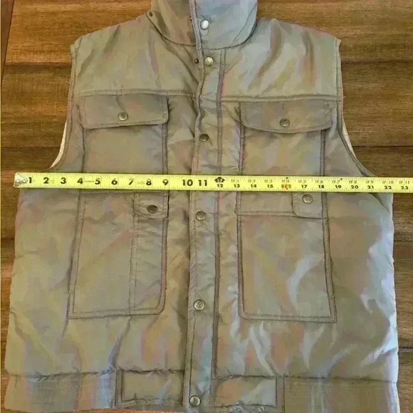 Ozark Trail Puffer Vest Mens M Tan Beige Snap Nylon/Poly Utility Camp Hunt Fish - Picture 2 of 10